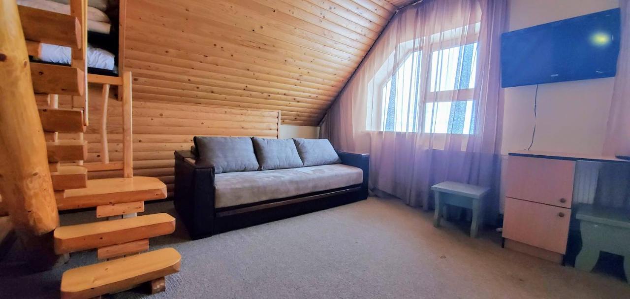 Chaban Aparthotel Boekovel Buitenkant foto