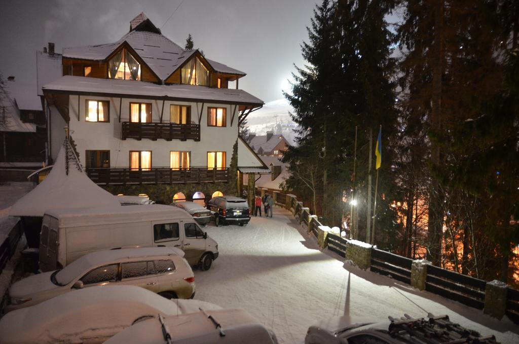 Chaban Aparthotel Boekovel Buitenkant foto