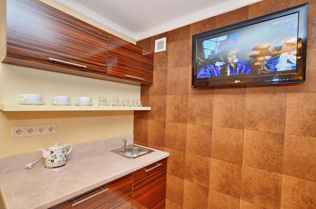 Chaban Aparthotel Boekovel Buitenkant foto