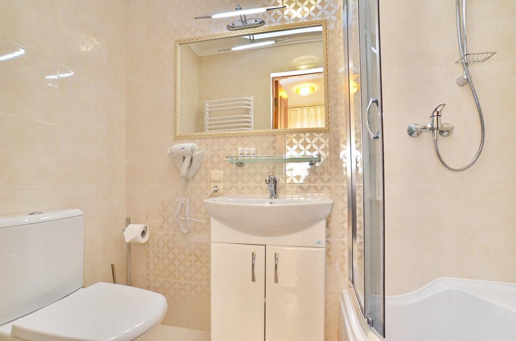 Chaban Aparthotel Boekovel Buitenkant foto