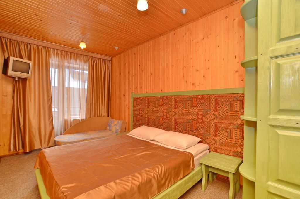 Chaban Aparthotel Boekovel Buitenkant foto