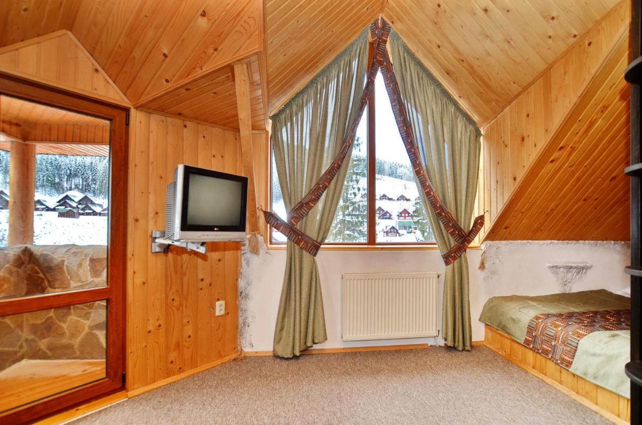 Chaban Aparthotel Boekovel Buitenkant foto
